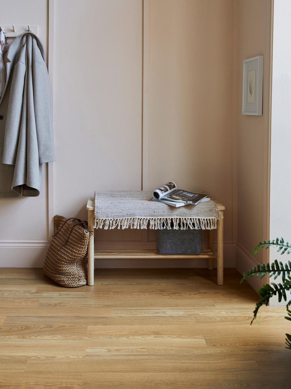 Pale Ash: Beautifully designed LVT flooring from the Amtico Spacia